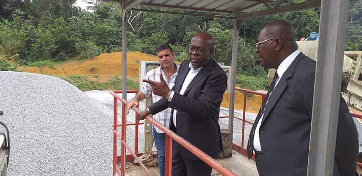 VISITE DU MAIRE A LA SOCIÉTÉ FERREIRA GABON SARL AU QUARTIER ENDOME..                          Oyem, le 18 Juin 2019  Source : Cabinet du Maire