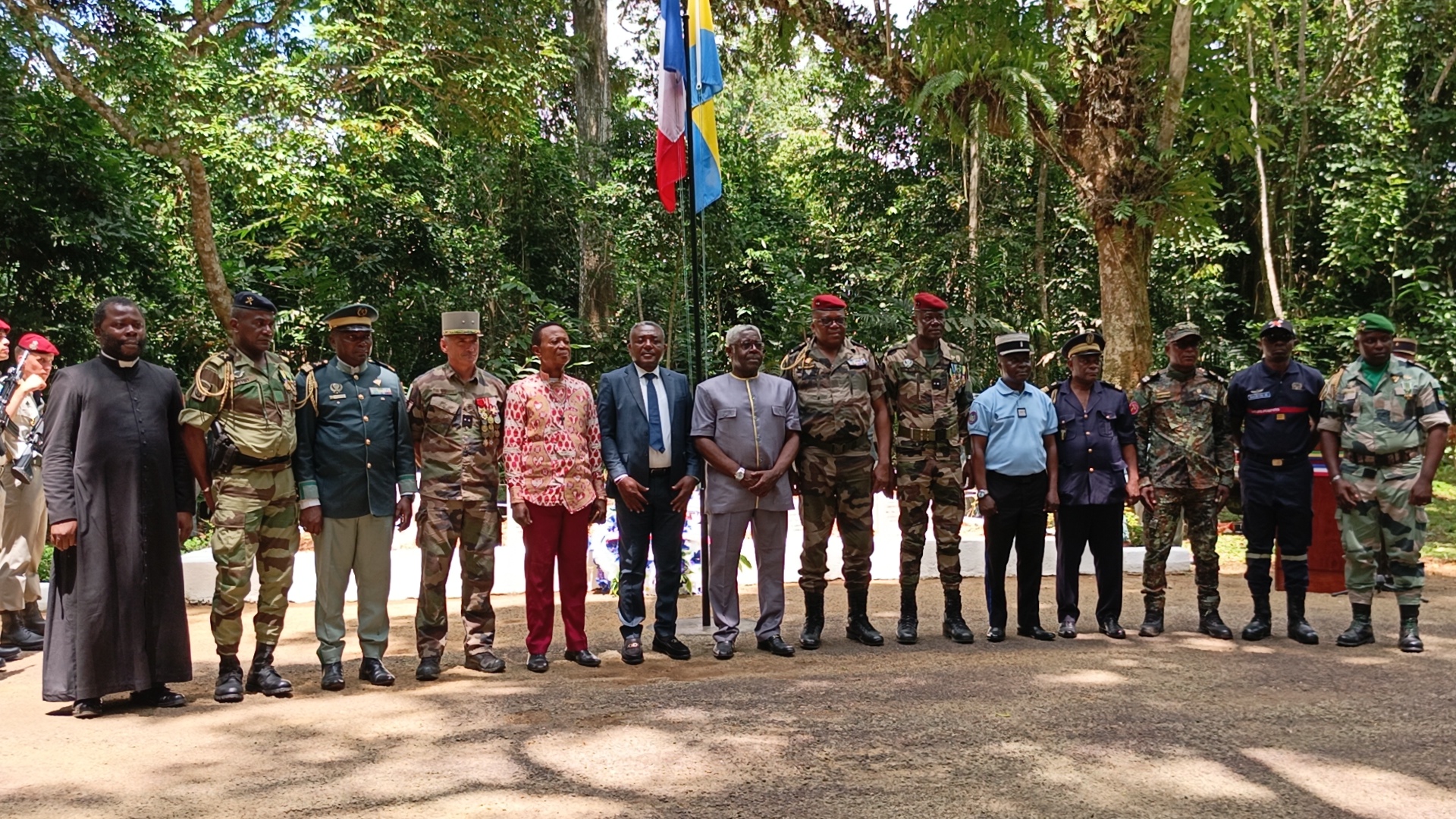 Réhabilitation moderne du cimetière militaire de Mimbeng 1 :